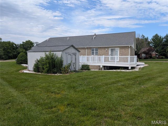 521 Grand Avenue, Waterloo, IL 62298