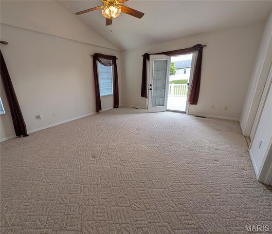 521 Grand Avenue, Waterloo, IL 62298