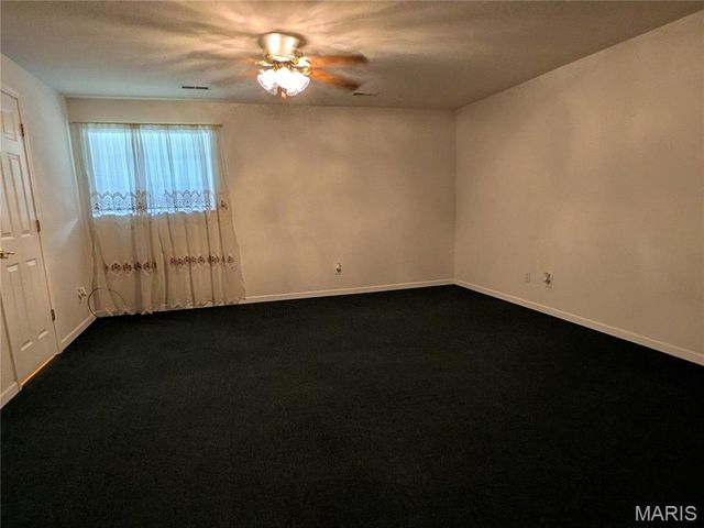521 Grand Avenue, Waterloo, IL 62298