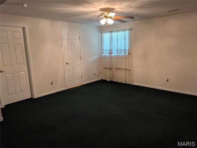 521 Grand Avenue, Waterloo, IL 62298