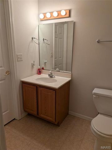 521 Grand Avenue, Waterloo, IL 62298