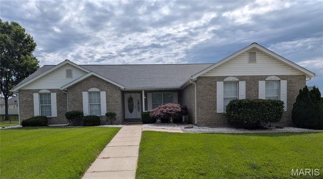 521 Grand Avenue, Waterloo, IL 62298