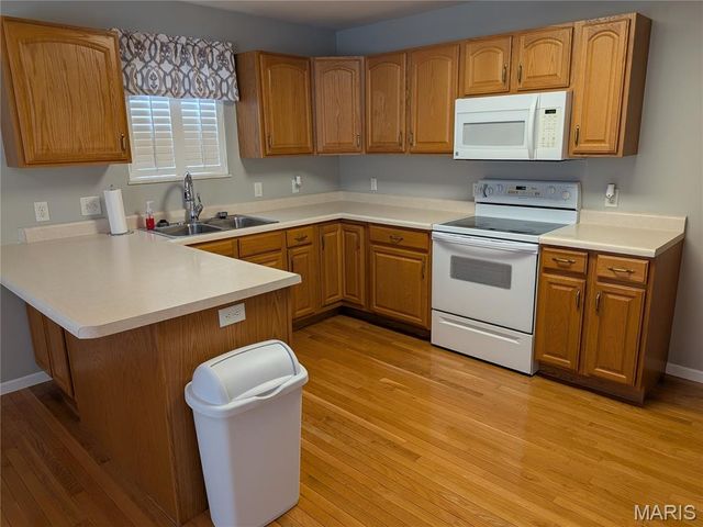 521 Grand Avenue, Waterloo, IL 62298