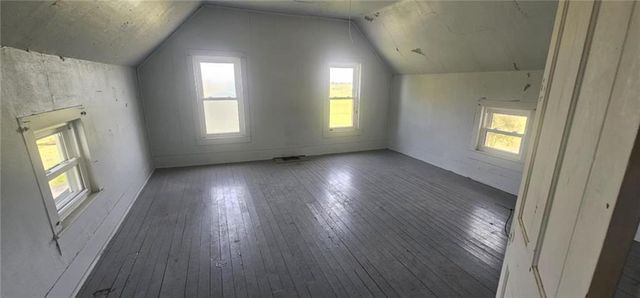 27217 S O'Bannon Road, Garden City, MO 64747