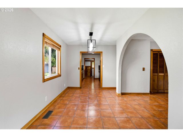 7628 N Dwight Ave, Portland, OR 97203