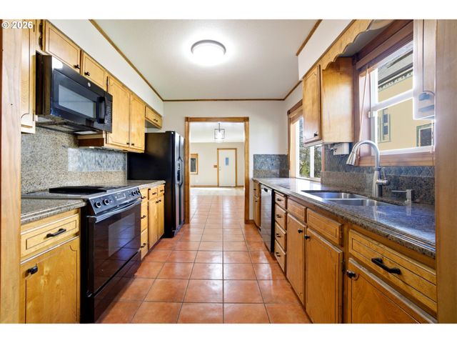 7628 N Dwight Ave, Portland, OR 97203