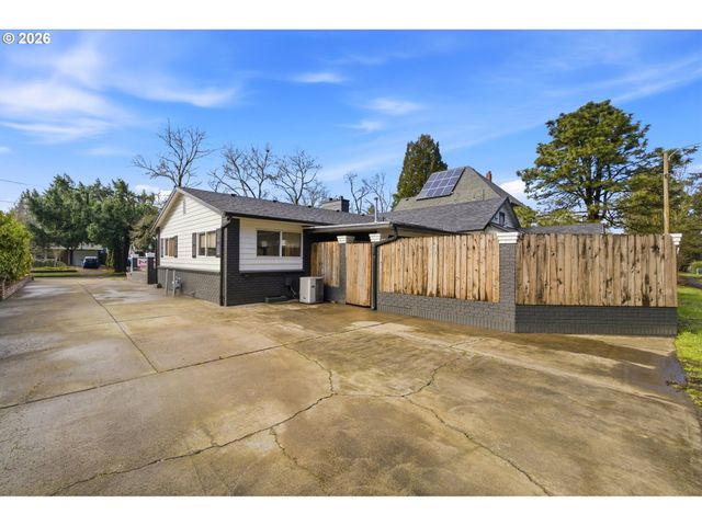 7628 N Dwight Ave, Portland, OR 97203