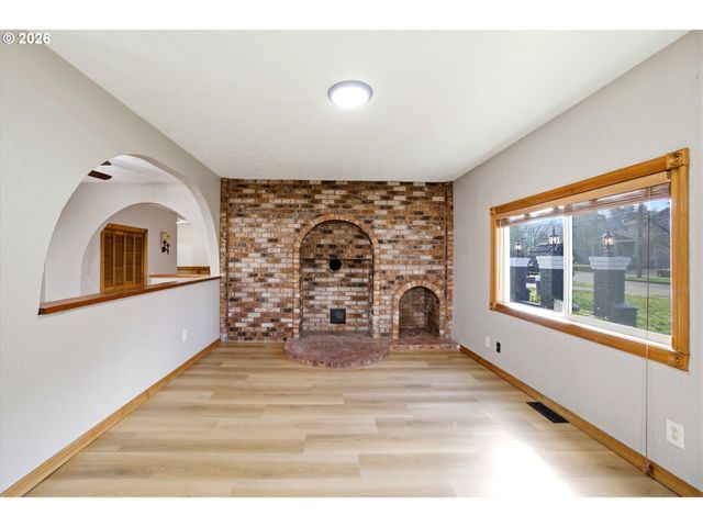 7628 N Dwight Ave, Portland, OR 97203