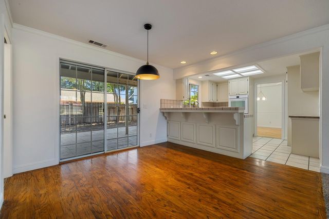 2135 Navajo Ct, Oakdale, CA 95361