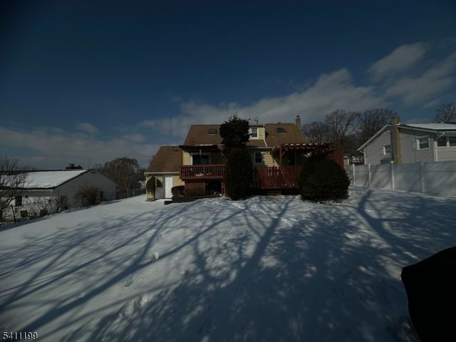 4 Elizabeth Ave, Stanhope Boro, NJ 07874