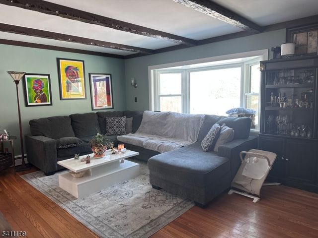 4 Elizabeth Ave, Stanhope Boro, NJ 07874