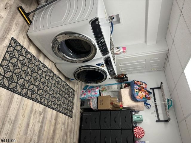 4 Elizabeth Ave, Stanhope Boro, NJ 07874