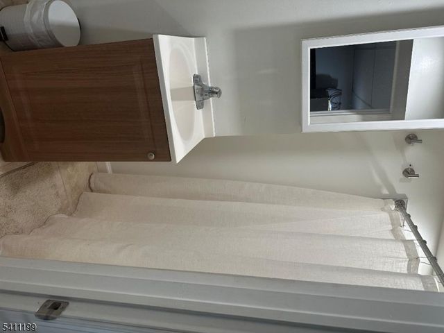 4 Elizabeth Ave, Stanhope Boro, NJ 07874