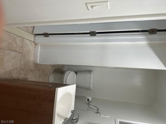 4 Elizabeth Ave, Stanhope Boro, NJ 07874