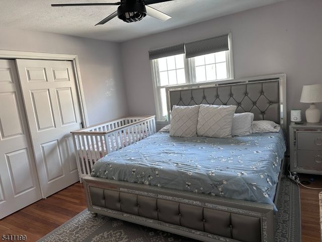 4 Elizabeth Ave, Stanhope Boro, NJ 07874