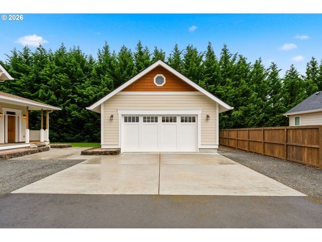 3070 SPRUCE Ave, Woodland, WA 98674