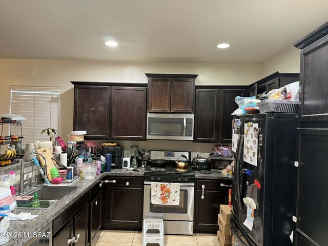 11252 W Artifact Quarry Drive, Marana, AZ 85658