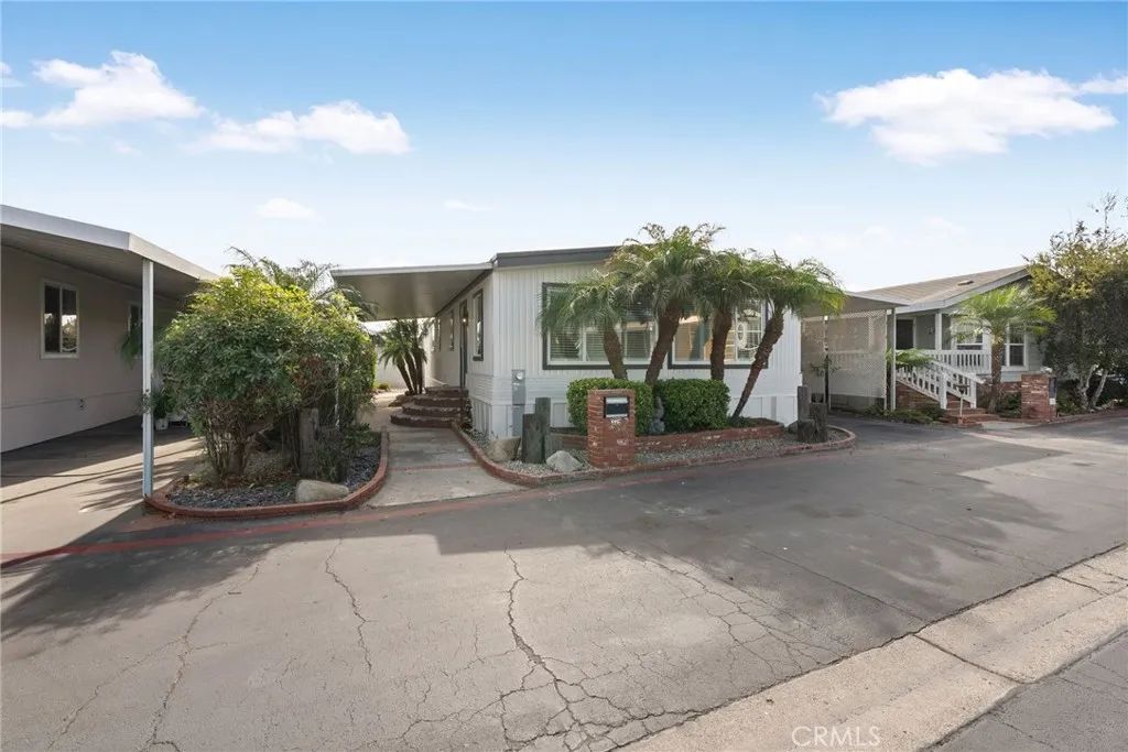16222 Monterey 379, Huntington Beach, CA 92649