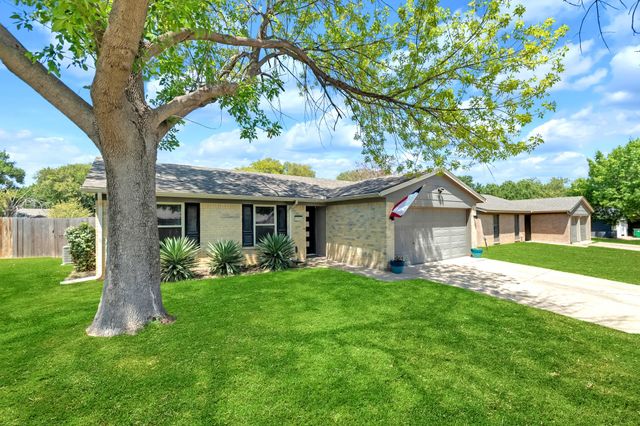 5721 Macneill Drive, Haltom City, TX 76148