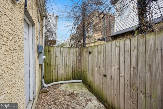 2018 N CLEVELAND ST, Philadelphia, PA 19121