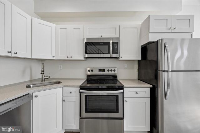 2018 N CLEVELAND ST, Philadelphia, PA 19121