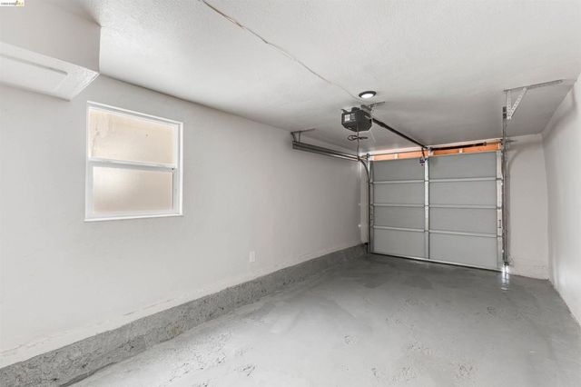 2517 79th Ave, Oakland, CA 94605