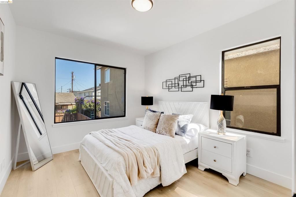 Image 14 of property listing at 2517 79th Ave, Oakland, CA 94605