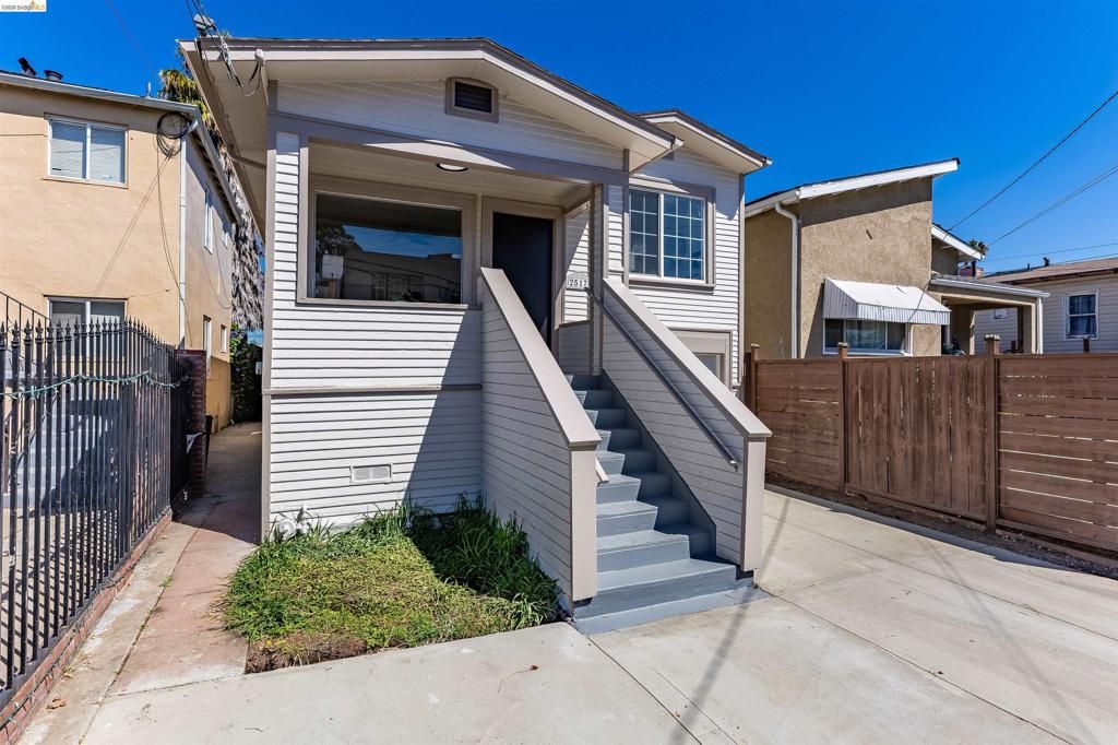 Image 2 of property listing at 2517 79th Ave, Oakland, CA 94605