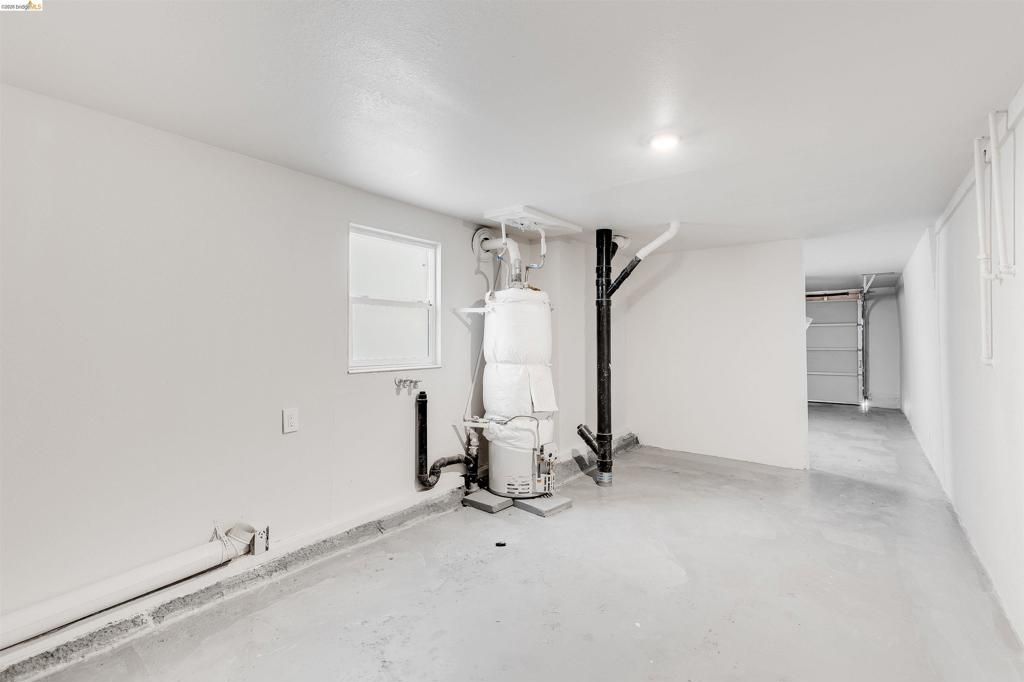 Image 23 of property listing at 2517 79th Ave, Oakland, CA 94605