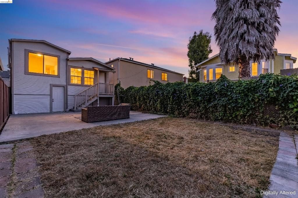 Image 35 of property listing at 2517 79th Ave, Oakland, CA 94605
