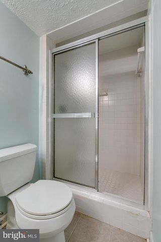 1589 WOODCREST DR, Reston, VA 20194