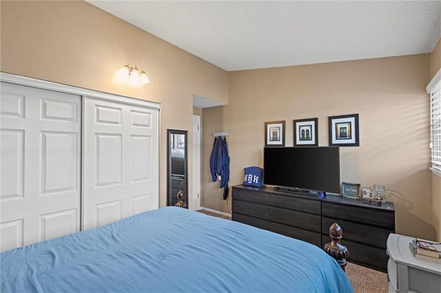 809 Cimarron Trail, Belton, MO 64012