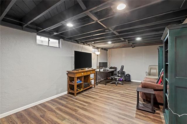 809 Cimarron Trail, Belton, MO 64012