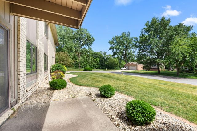 643 South Street 103, Munster, IN 46321