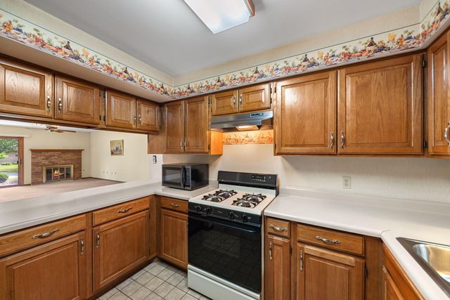 643 South Street 103, Munster, IN 46321