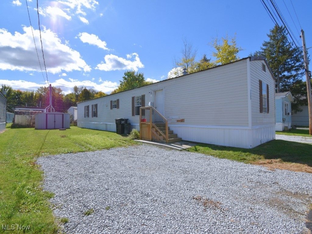 125 Marilyn Drive, Madison, OH 44057