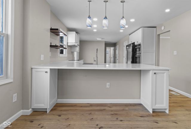 1104 Woodbridge Lane, Indianapolis, IN 46260