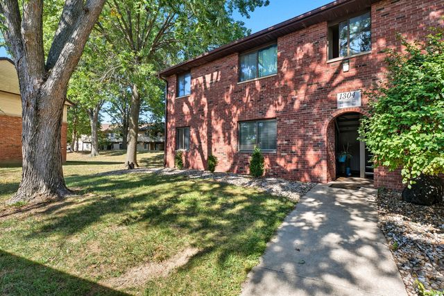 1304 Christopher Circle 1, Urbana, IL 61802