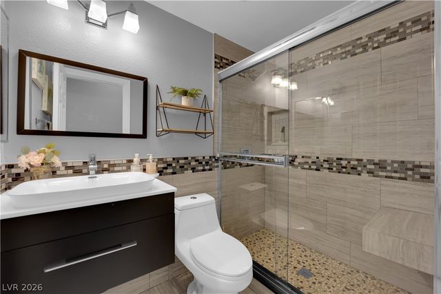 7044 Somera Way, Las Vegas, NV 89113