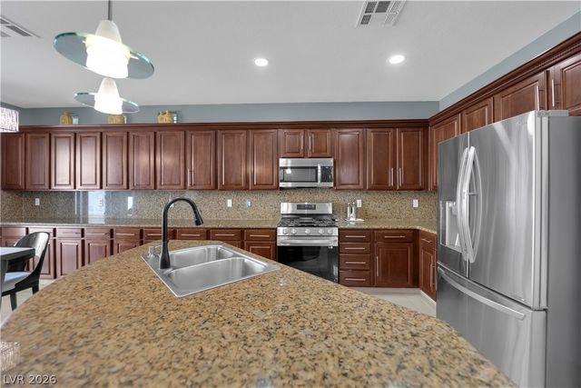 7044 Somera Way, Las Vegas, NV 89113