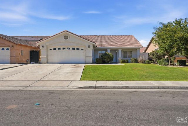 4202 Silver Maple Court, Bakersfield, CA 93313