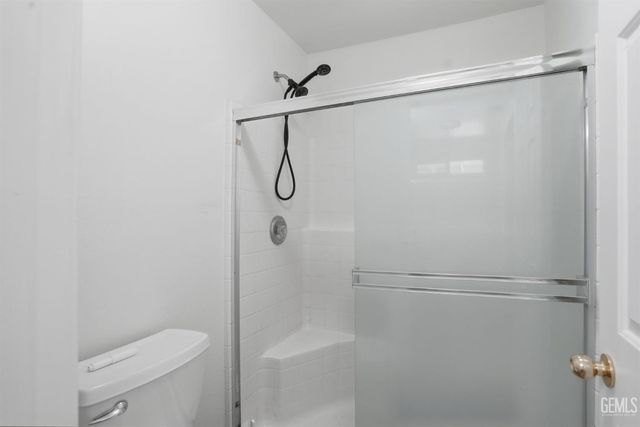4202 Silver Maple Court, Bakersfield, CA 93313