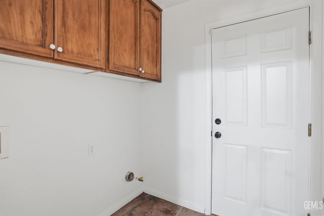 4202 Silver Maple Court, Bakersfield, CA 93313