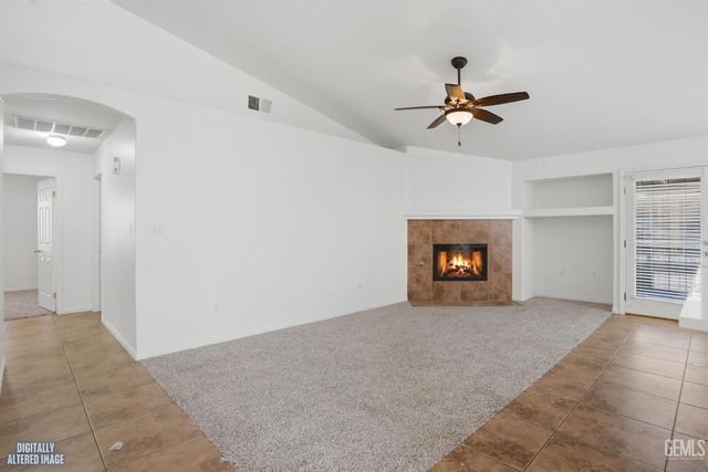 4202 Silver Maple Court, Bakersfield, CA 93313