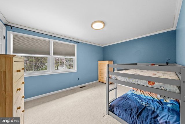 511 PERRY DR., Mount Laurel, NJ 08054