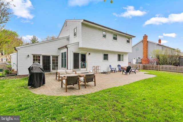 511 PERRY DR., Mount Laurel, NJ 08054