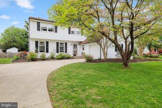 511 PERRY DR., Mount Laurel, NJ 08054