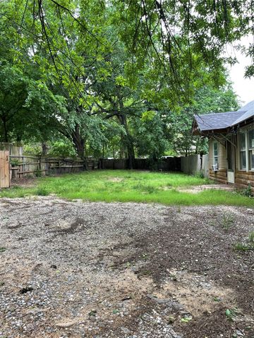 1025 Baker Street, Denison, TX 75020