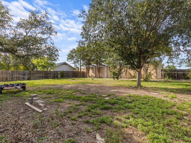 1310 Cardinal Hill DR, Austin, TX 78758