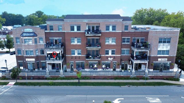 17200 Oak Park Avenue 203, Tinley Park, IL 60477